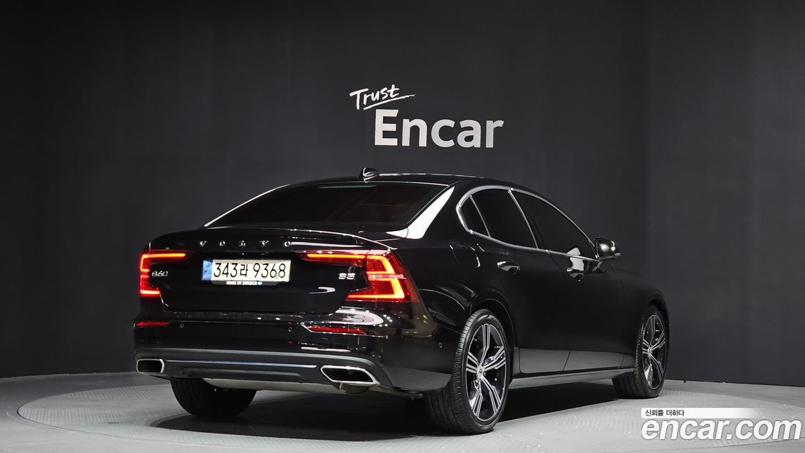 Volvo S60 B5 Inscription, 2022