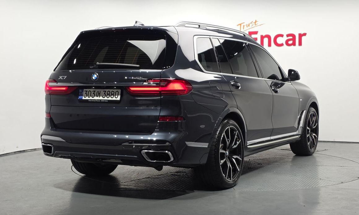 BMW X7 xDrive 40i M Sport 6STR, 2022