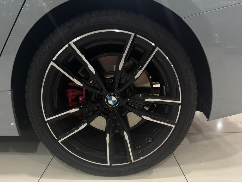 BMW 3-Series M340i Pro, 2024