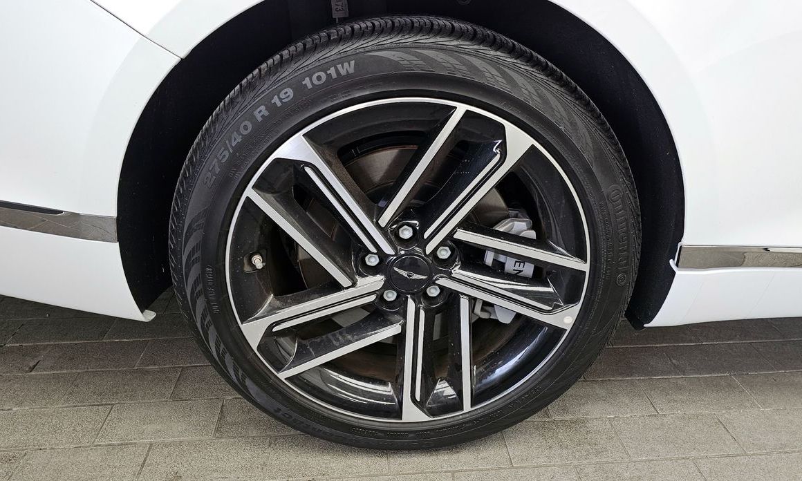 Genesis G80 Gasoline 2.5 Turbo 2WD, 2025