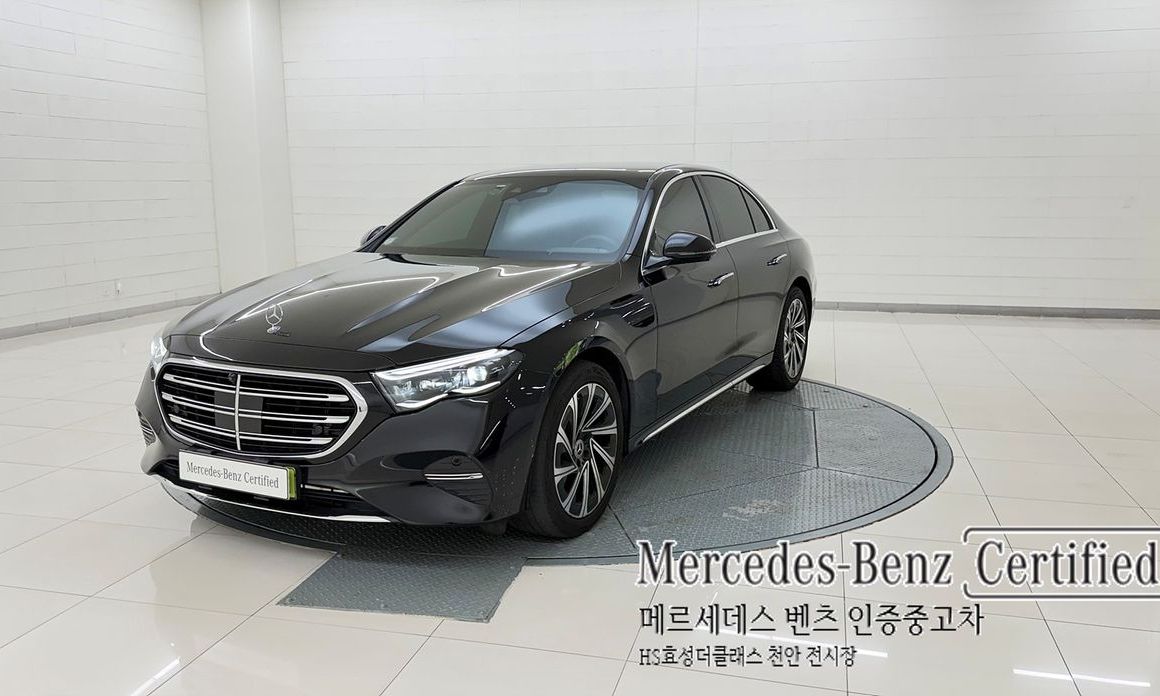 Mercedes-Benz E-Class E300 4MATIC Exclusive, 2024