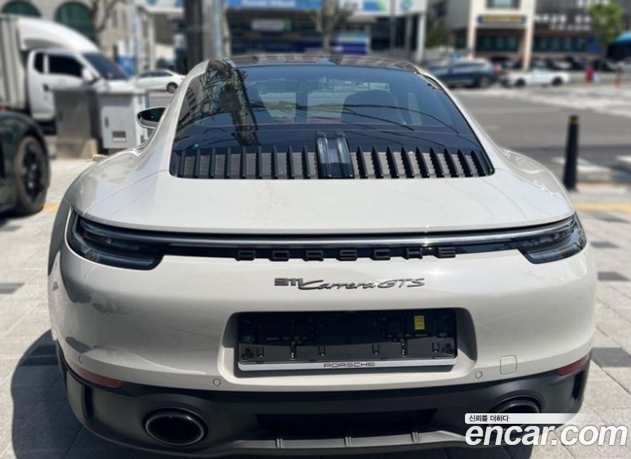 Porsche 911 Carrera GTS, 2024