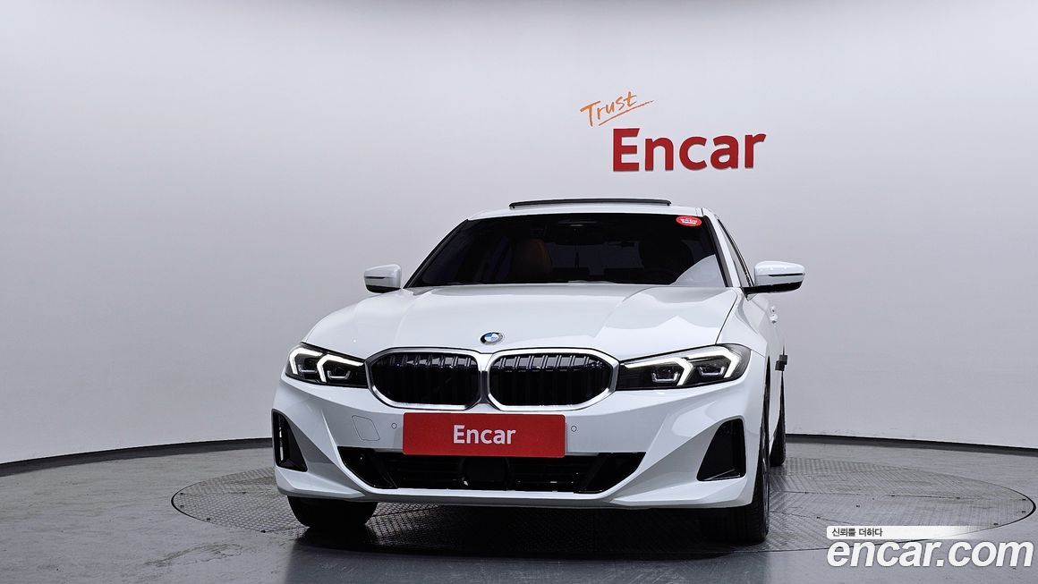 BMW 3-Series 320i, 2023