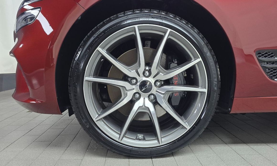 Genesis G70 Gasoline 2.5T 4WD, 2025