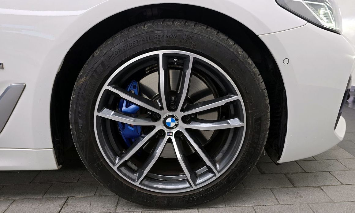 BMW 5-Series 520i M Sport, 2023