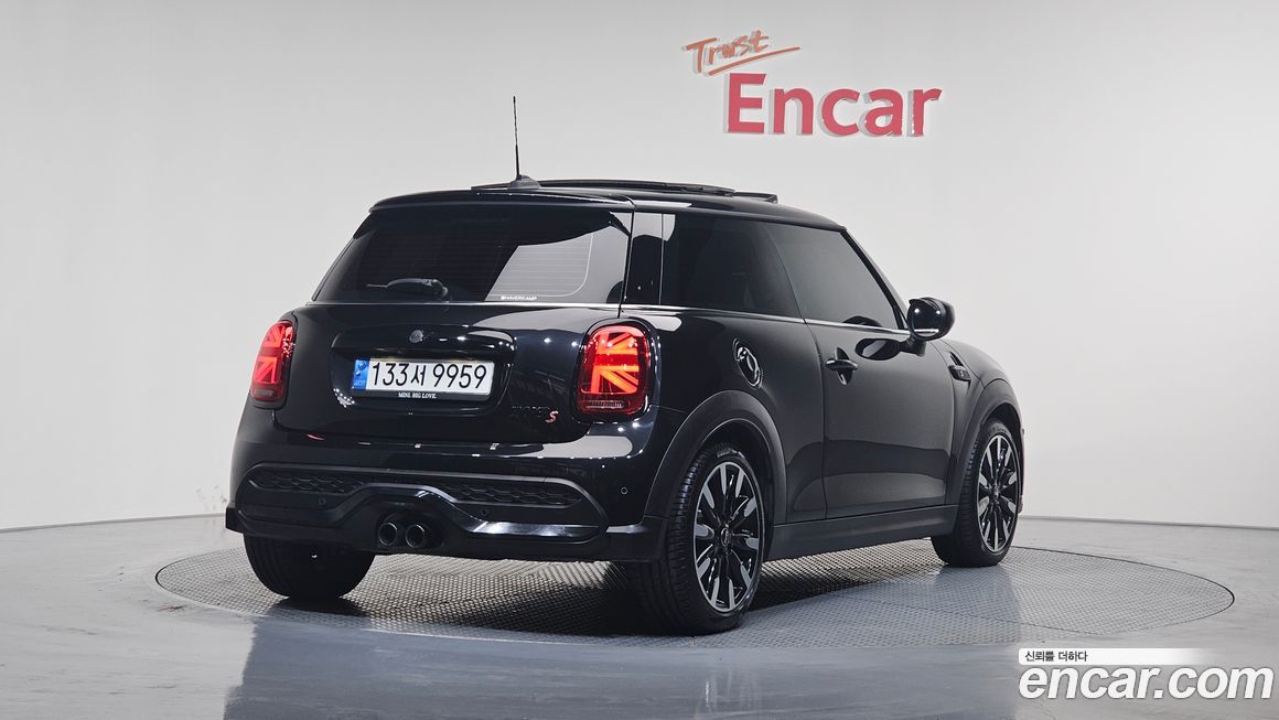 Mini Cooper Classic, 2023