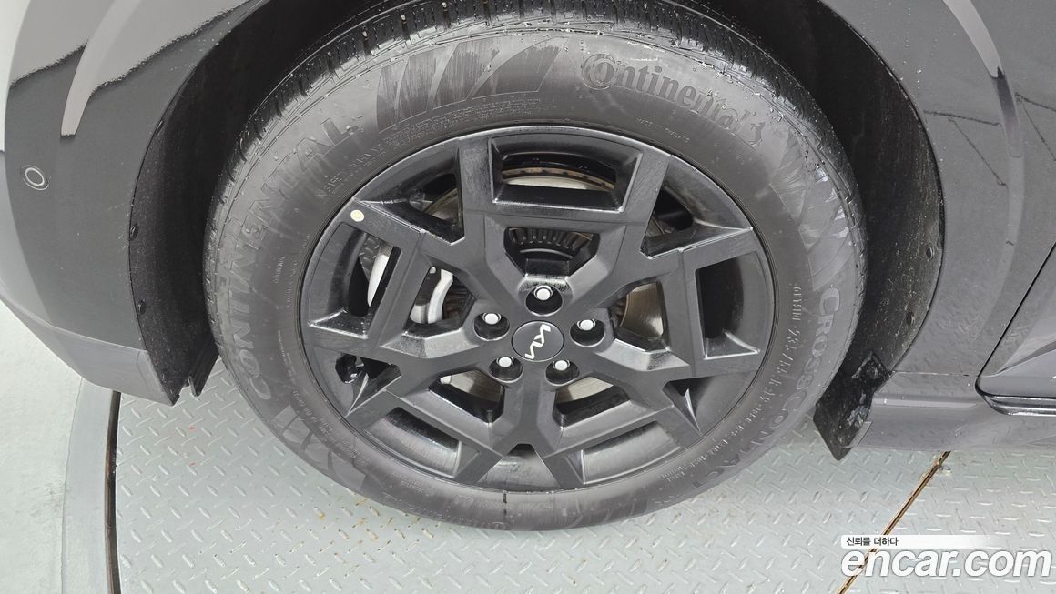 Kia Carnival 9-Seater Gravity, 2025