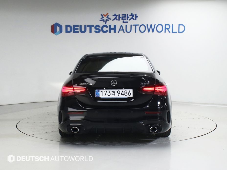Mercedes-Benz A-Class AMG A35 4MATIC Sedan, 2024