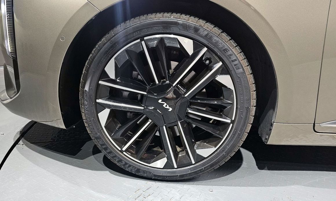 Kia K8 2.5 Gasoline 2WD, 2025
