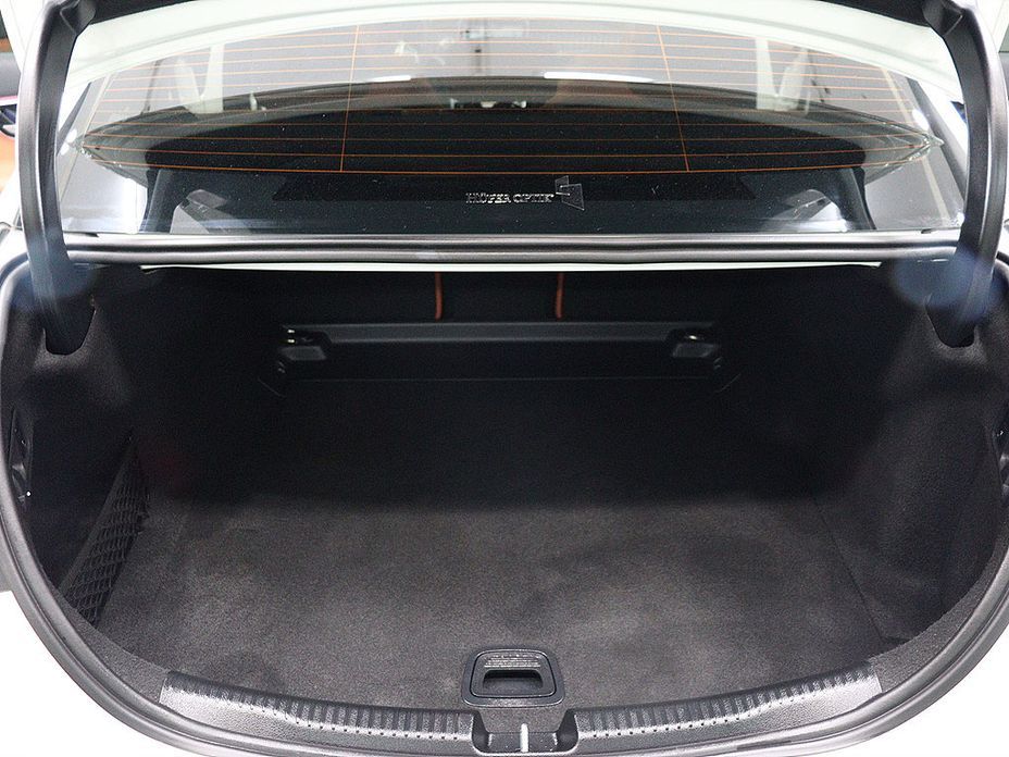 Mercedes-Benz C-Class C200 Avantgarde, 2024