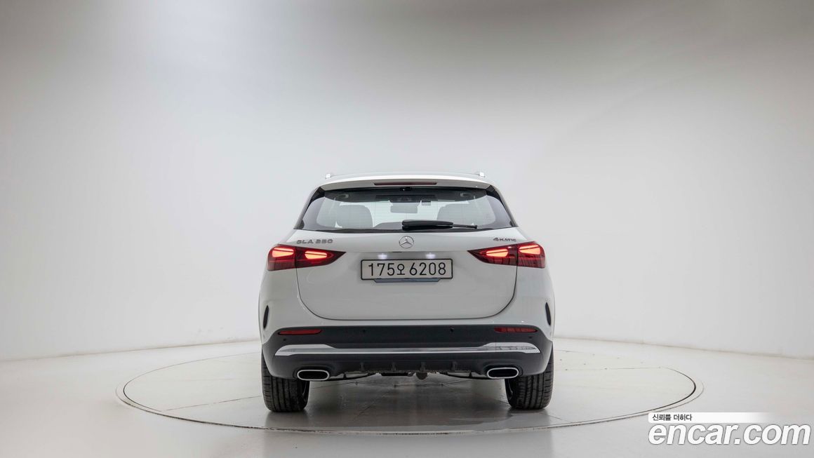 Mercedes-Benz GLA-Class GLA250 4MATIC, 2025