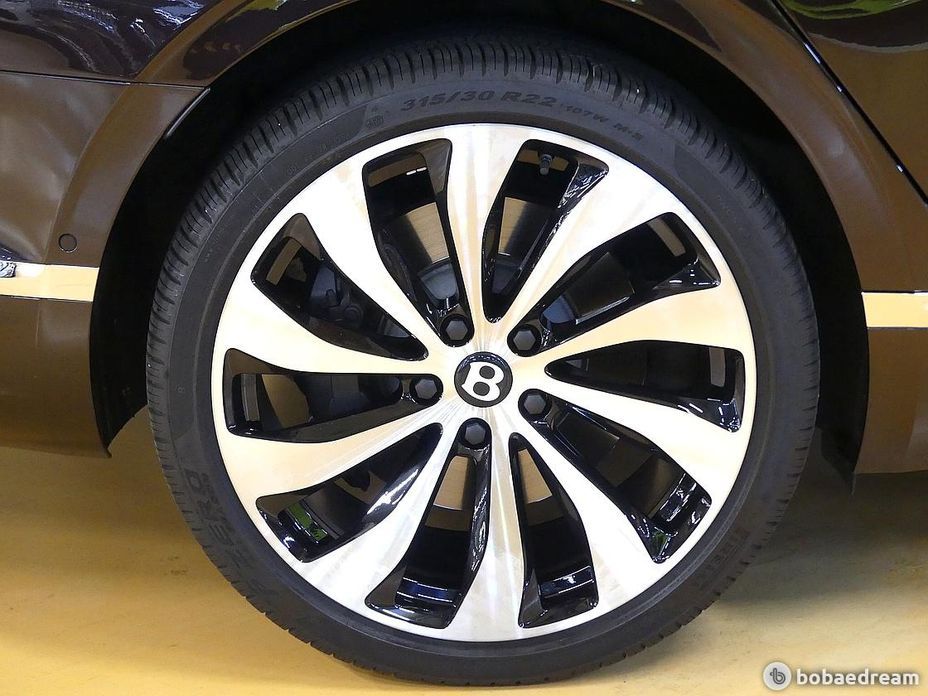 Bentley Flying Spur 4.0 Azure, 2023