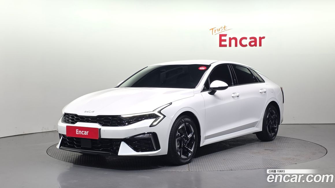 Kia K5 2.0, 2025