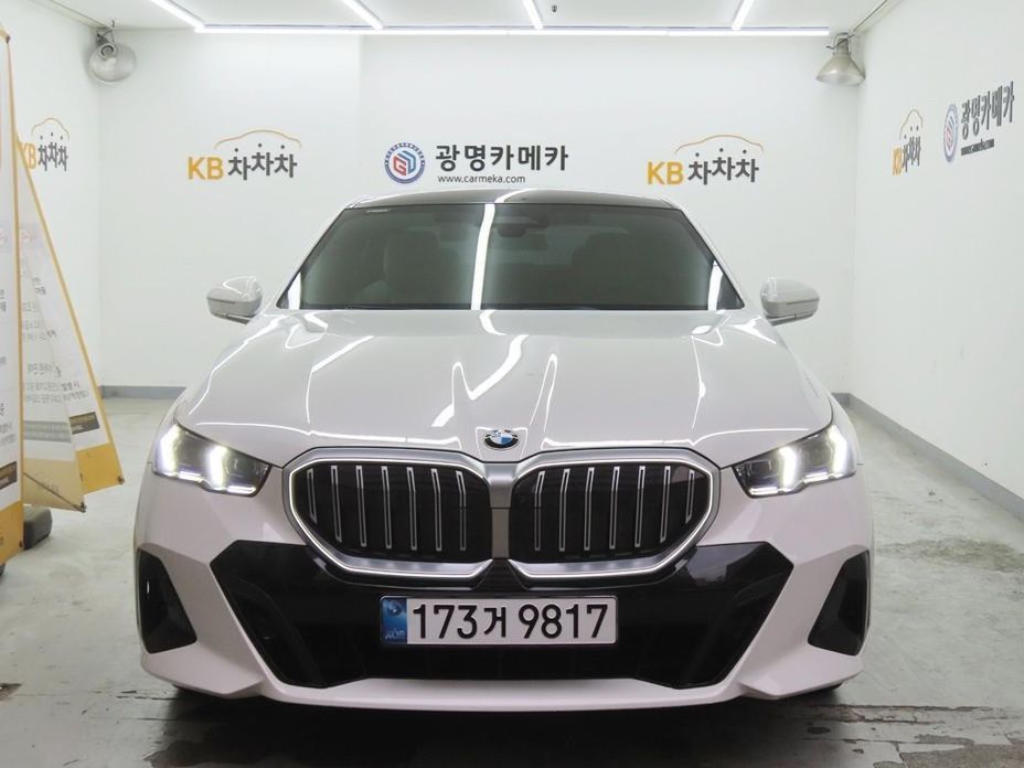 BMW 5-Series 523d M Sport, 2024