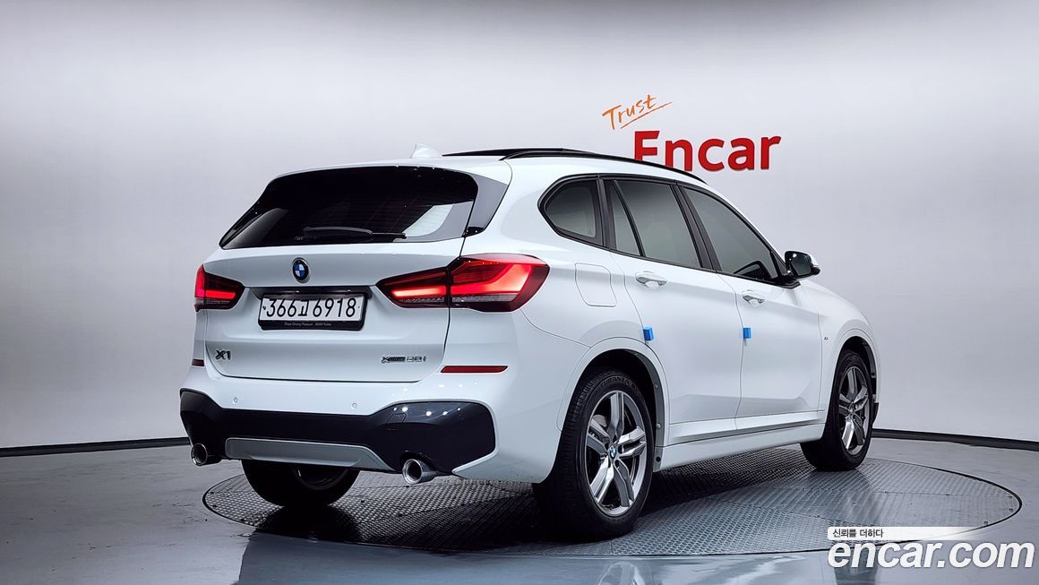 BMW X1 xDrive 20i M Sport, 2022