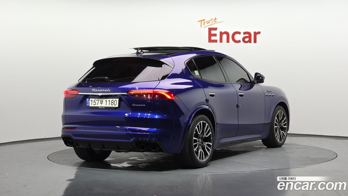 Maserati Grecale 2.0 AWD Modena, 2023