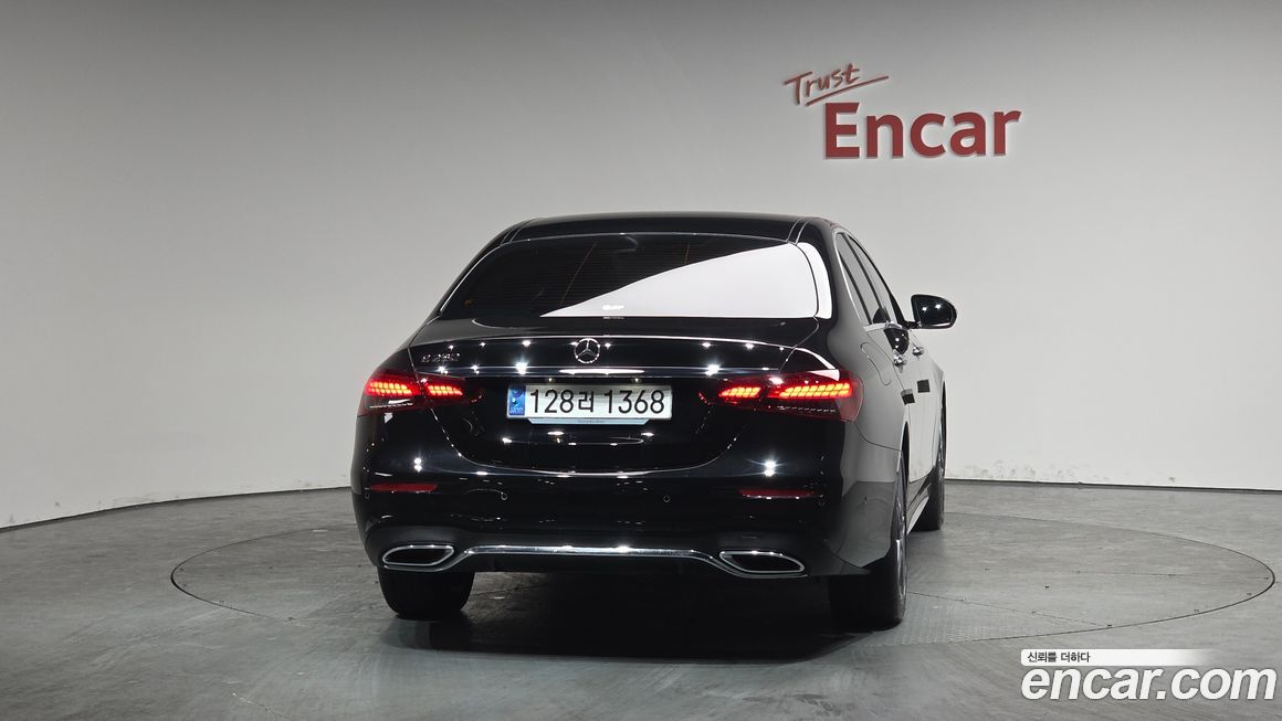 Mercedes-Benz E-Class E250 AMG Line, 2023