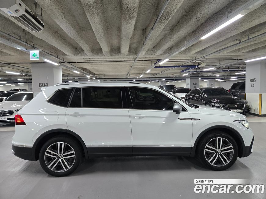 Volkswagen Tiguan 2.0 TSI Prestige, 2022