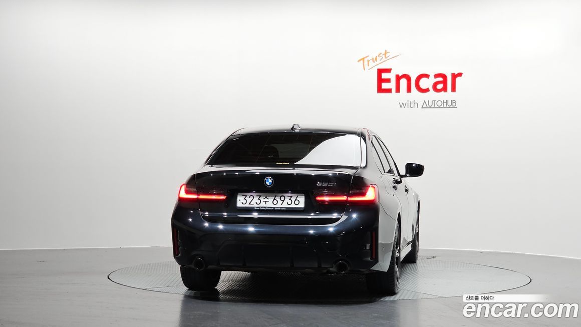 BMW 3-Series 320i M Sport, 2023