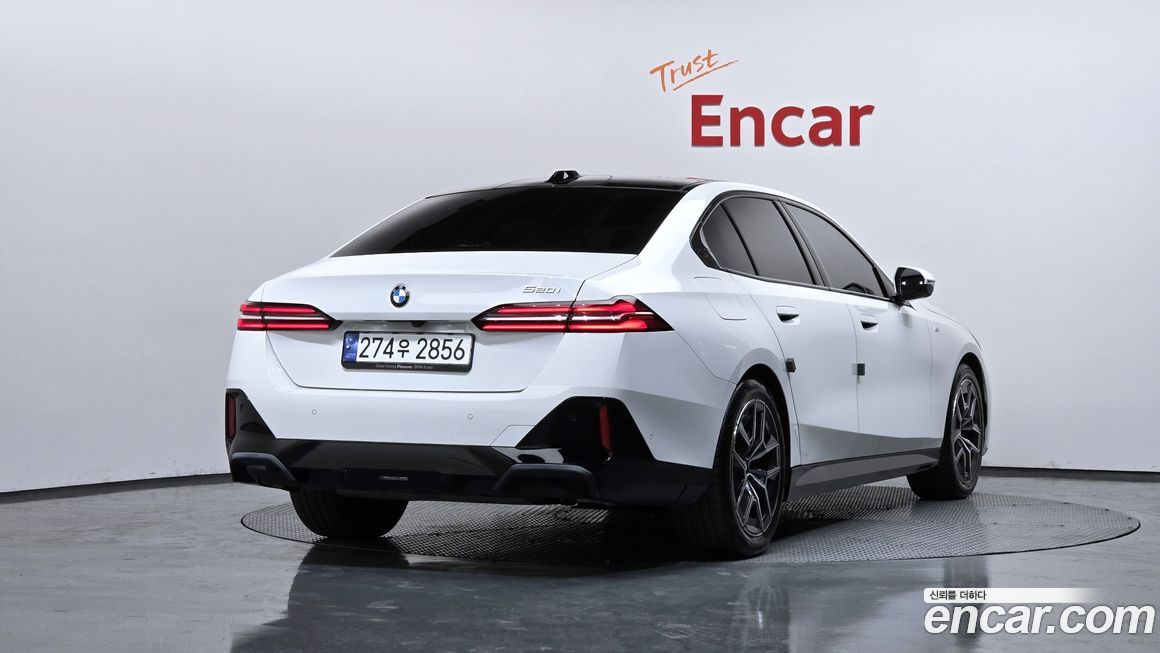 BMW 5-Series 520i M Sport, 2024