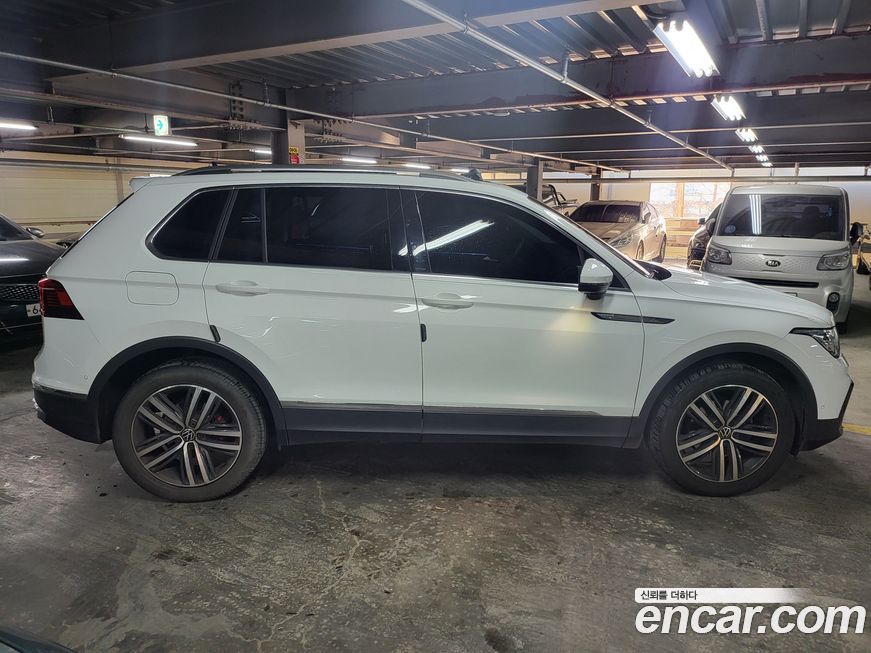 Volkswagen Tiguan 2.0 TDI 4Motion Prestige, 2023
