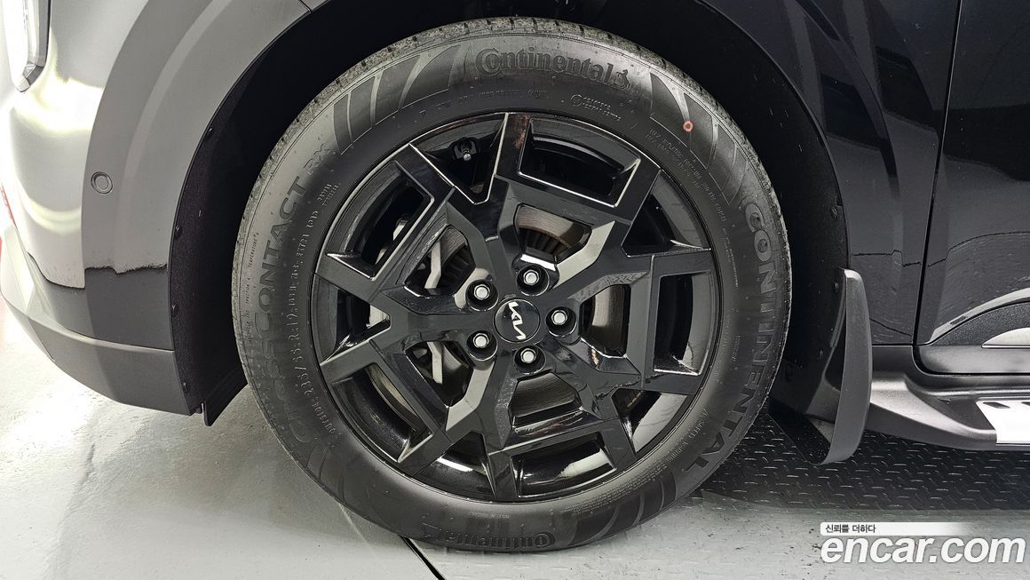 Kia Carnival 7-Seater Gravity, 2024