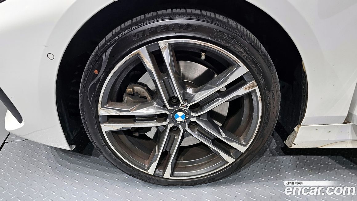 BMW 1-Series 120i M Sports, 2024