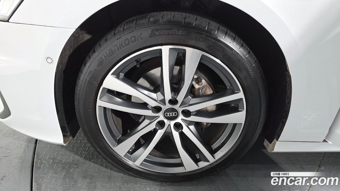 Audi A6 40 TDI Premium, 2022