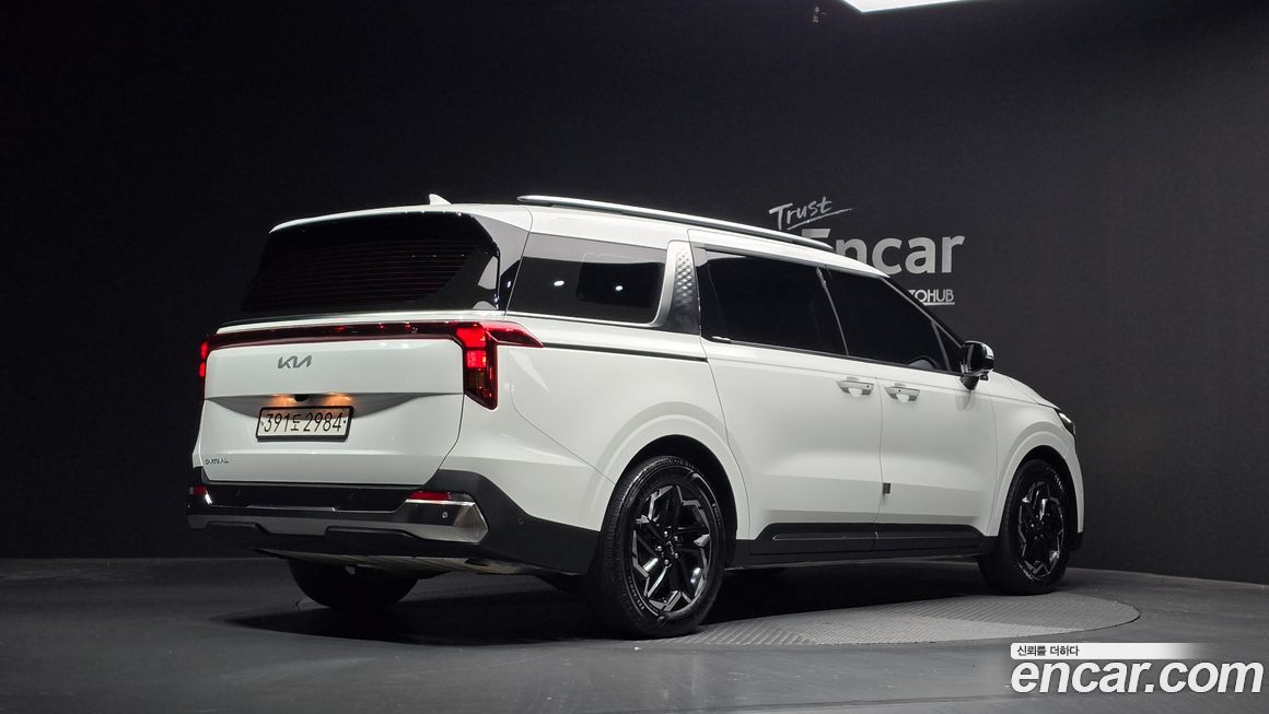 Kia Carnival 9-Seater Noblesse, 2025