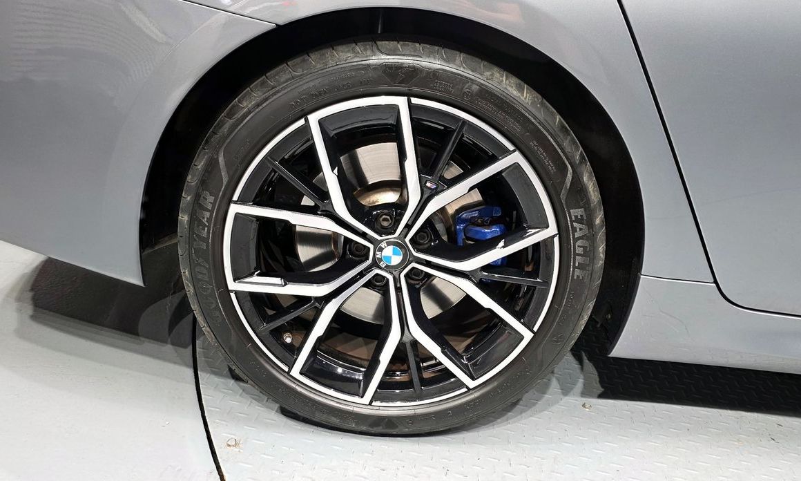 BMW 5-Series 530i M Sport Package, 2023