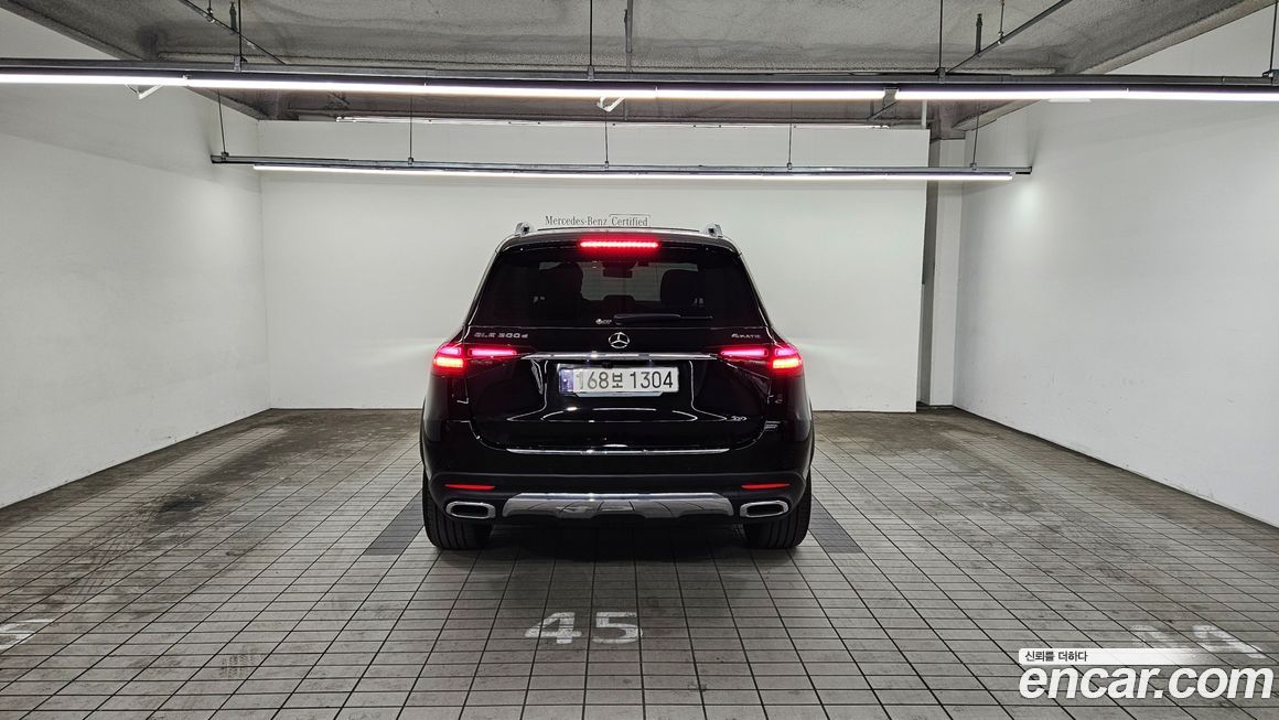 Mercedes-Benz GLE-Class GLE300d 4MATIC, 2023