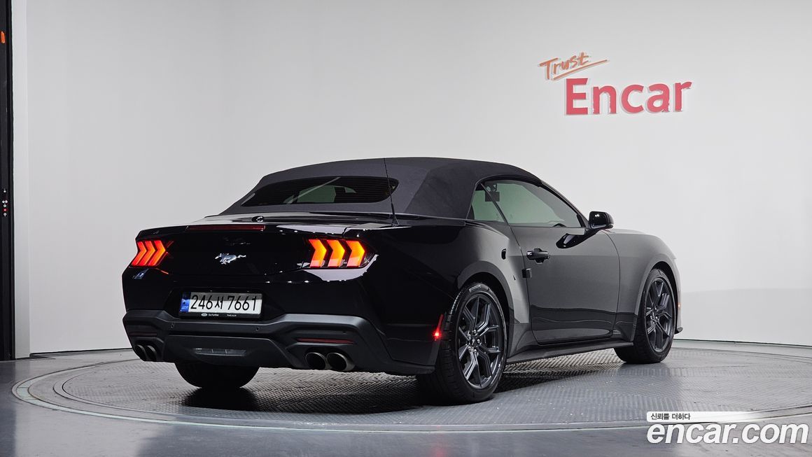 Ford Mustang 2.3 Ecoboost Premium Convertible, 2024