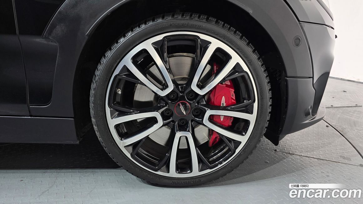 Mini Clubman JCW, 2023