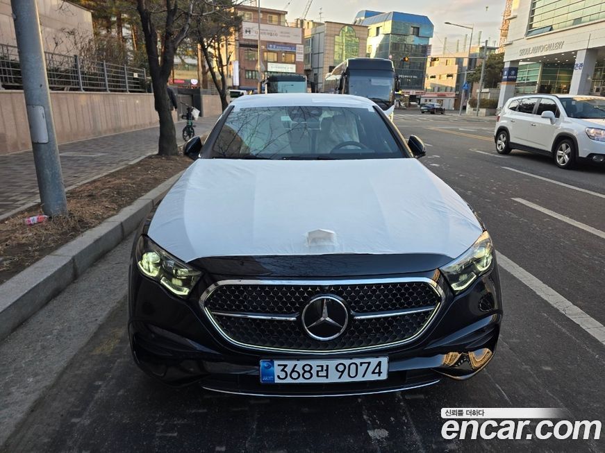 Mercedes-Benz E-Class E300 4MATIC AMG Line, 2026