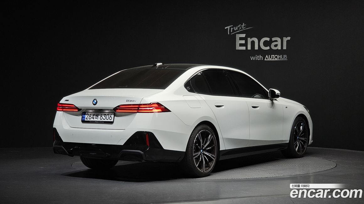 BMW 5-Series 530i xDrive M Sport, 2024