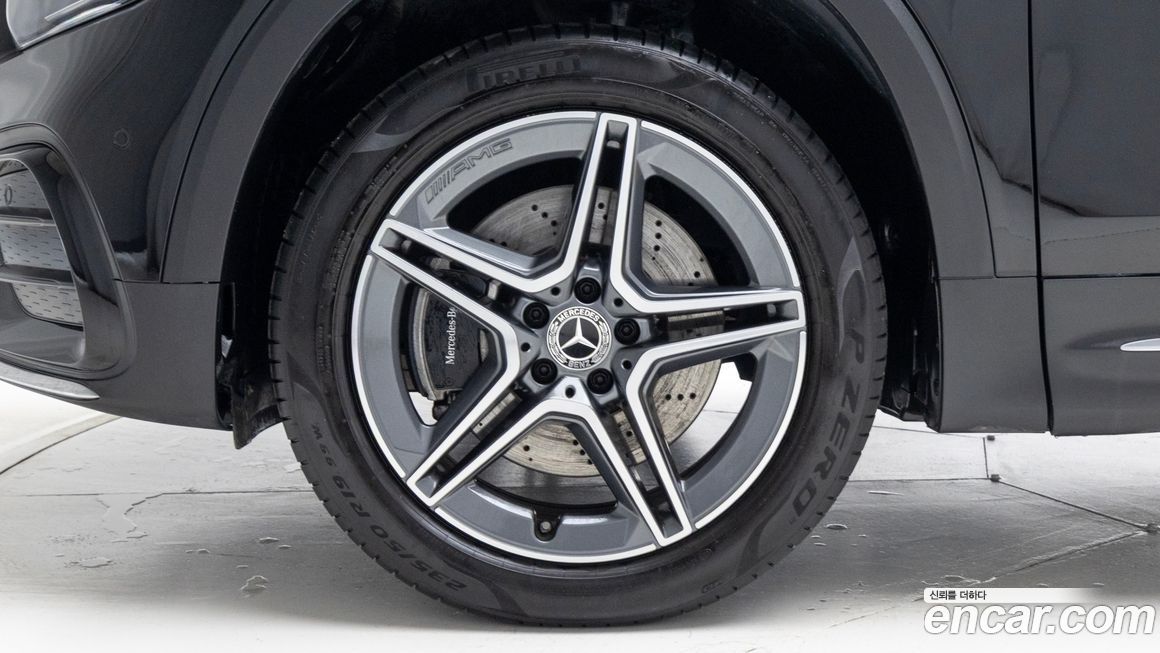 Mercedes-Benz GLB-Class GLB250 4MATIC, 2025
