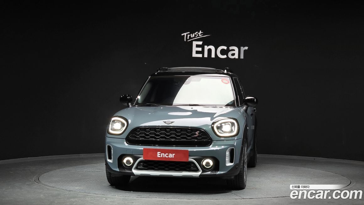 Mini Countryman ALL4 Classic Launch Pack, 2023