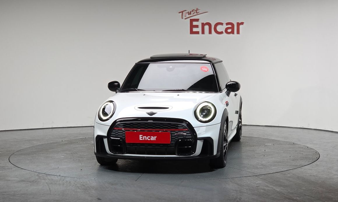 Mini Cooper JCW, 2024