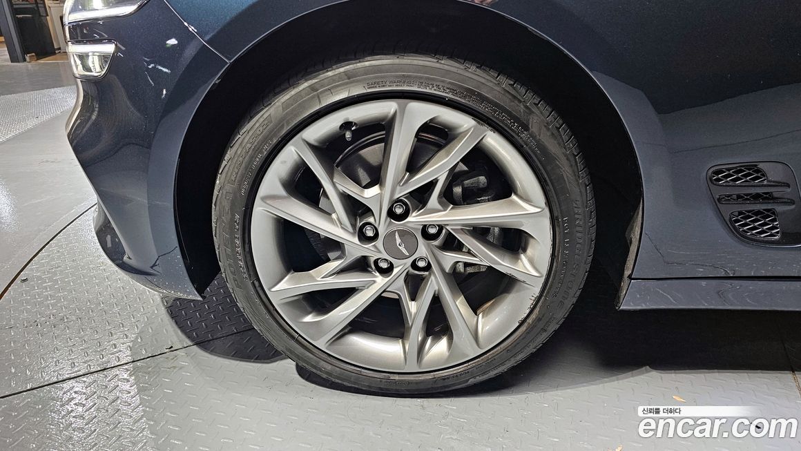 Genesis G70 Gasoline 2.0T 4WD, 2023