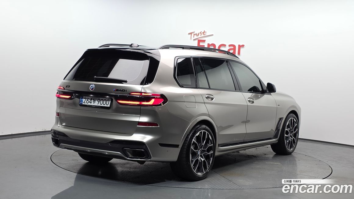 BMW X7 xDrive 40i M Sport 7STR, 2025