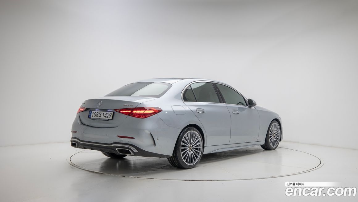 Mercedes-Benz C-Class C300 4MATIC AMG Line, 2023
