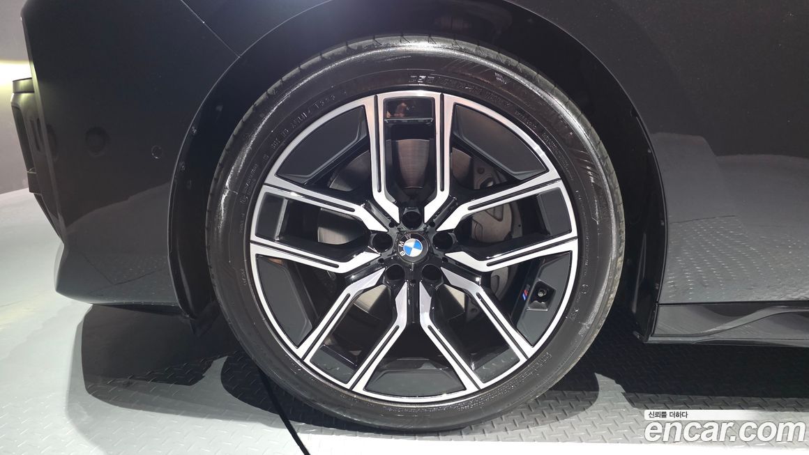 BMW 7-Series 740i xDrive M Sport, 2024