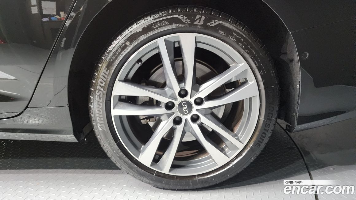 Audi A6 45 TFSI Premium, 2023