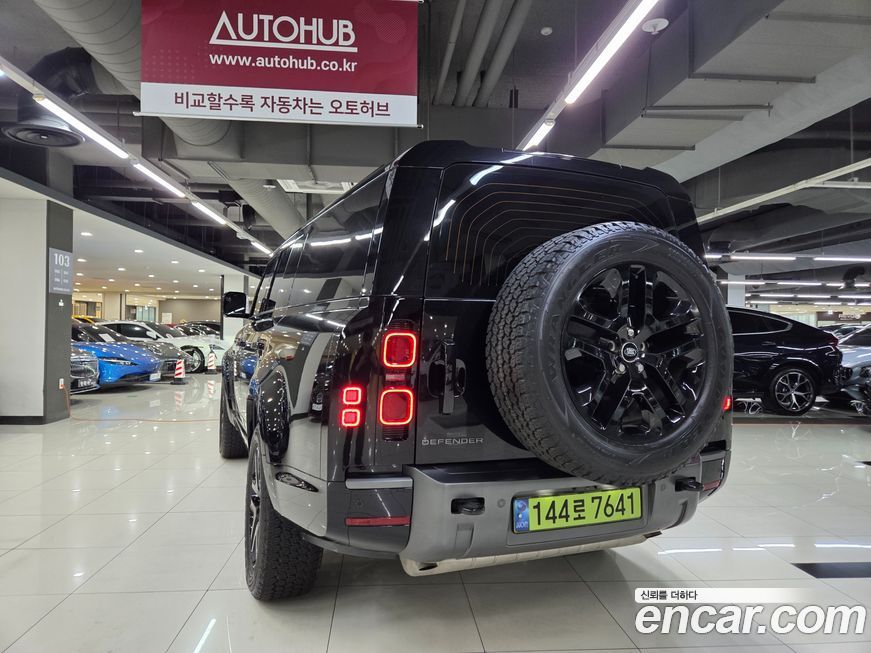 Land Rover Defender 130 P400 Outbound, 2025