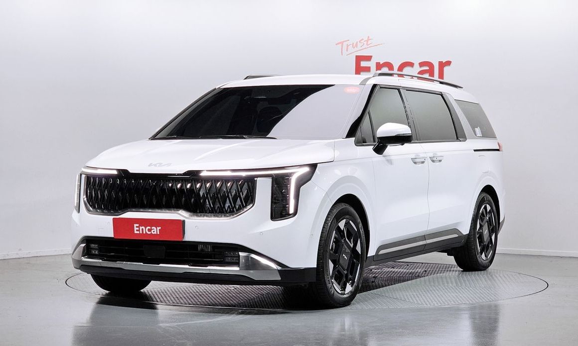 Kia Carnival 9-Seater Signature, 2025