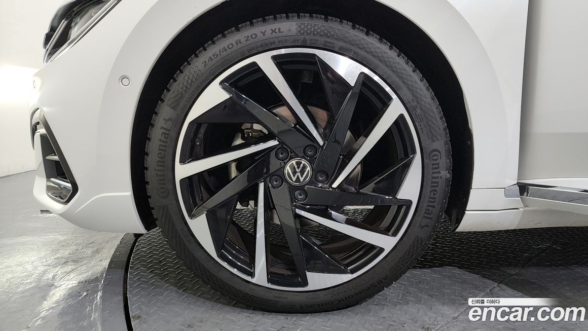 Volkswagen Arteon 2.0 TDI R-LIINE 4Motion, 2022