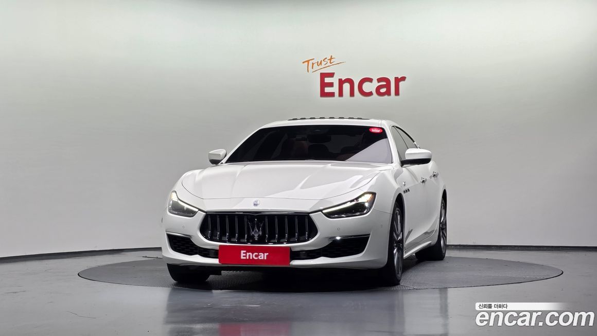 Maserati Ghibli 2.0 GT, 2022