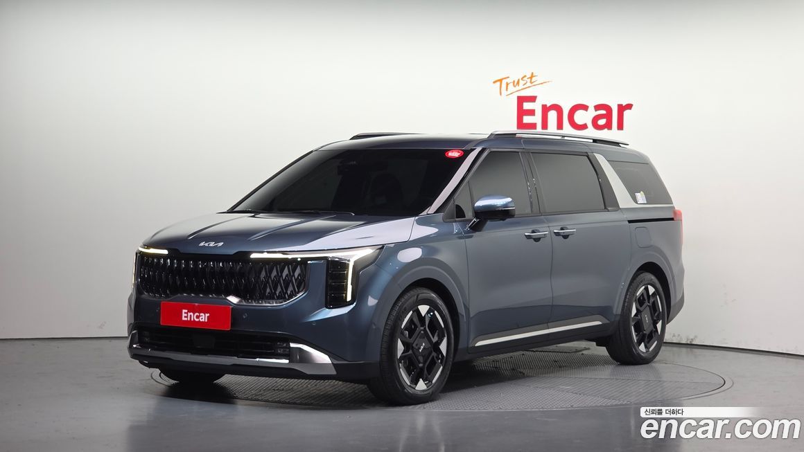 Kia Carnival 7-Seater Outdoor, 2024