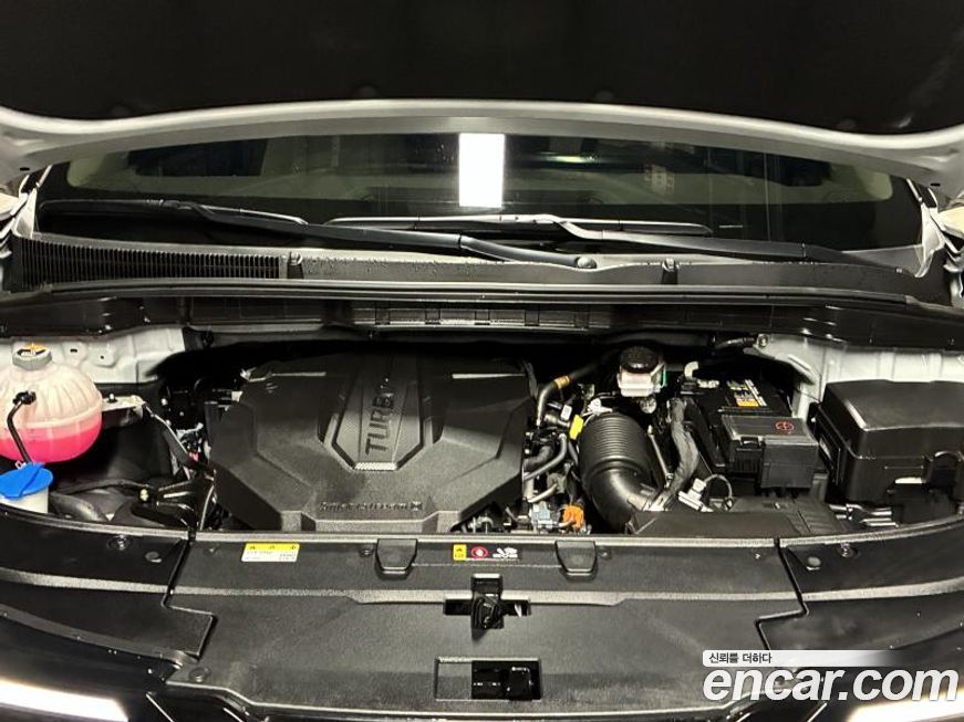 Kia Carnival 9-Seater Gravity, 2025