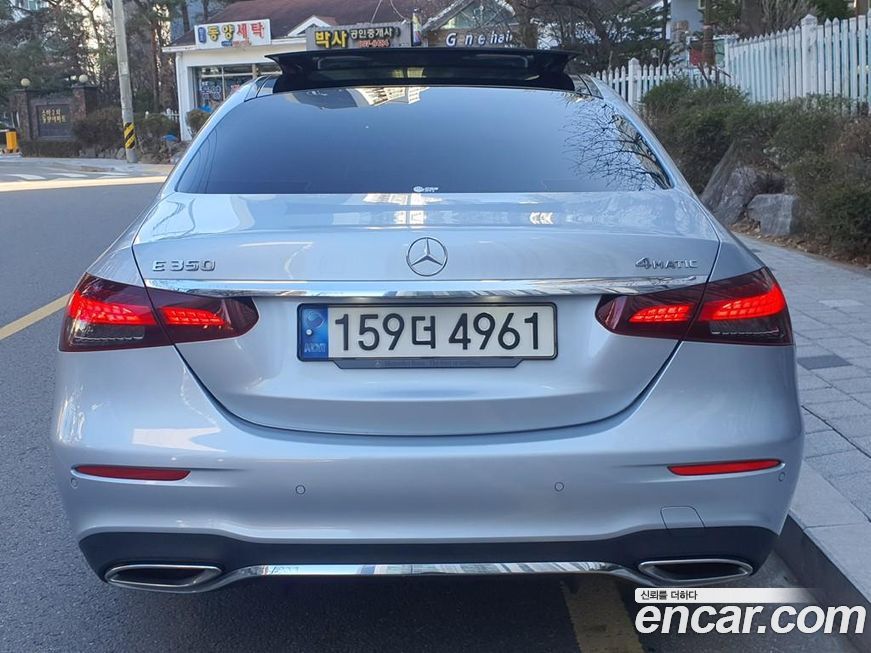 Mercedes-Benz E-Class E350 4MATIC AMG Line, 2022